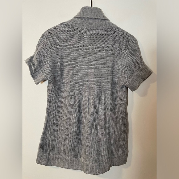 Athleta Sweater Short Sleeve Snap Button Cardigan Y2K Gray Knit Medium Eco EUC - Picture 6 of 11